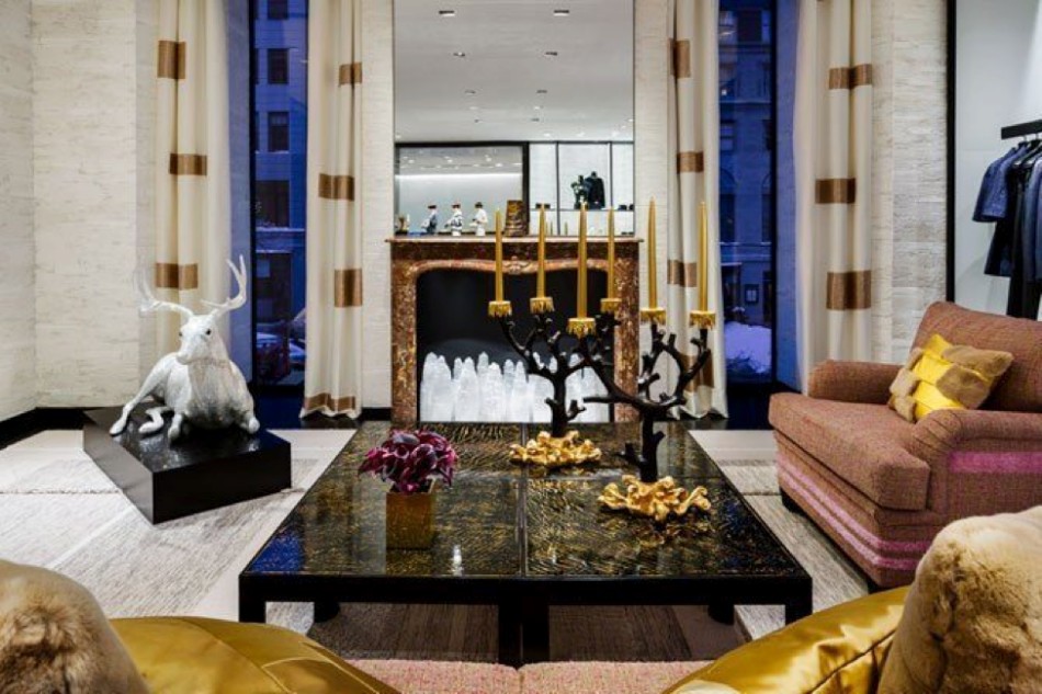 10 Extravagant Living Rooms by Peter Marino | www.bocadolobo.com #livingroom #coffeetable #sidetable #thelivingroom #sittingroom #topinteriordesigners #top100 #interiordesign